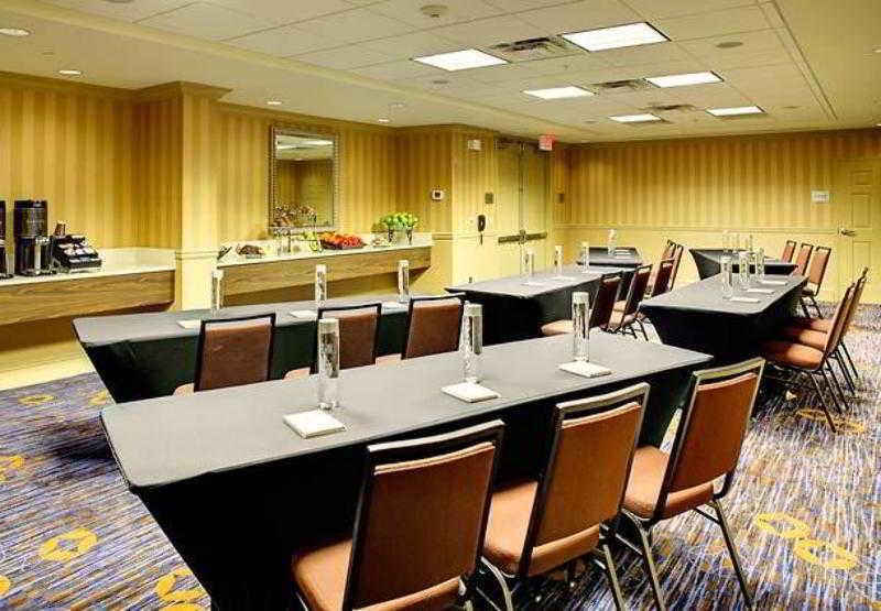 Courtyard By Marriott Charleston Historic District Hotel Exterior photo